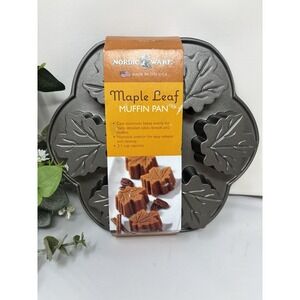 Nordic‎ Ware Maple Leaf Baking Pan 6 Fall Muffins Cakelets Cast Aluminum New